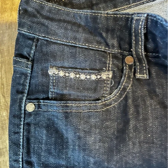 Excellent condition. No flaws - Picture 2 of 4